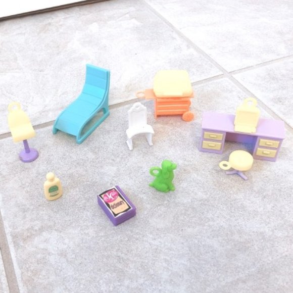 VINTAGE RARE Doll Furnitures Accessories - Picture 1 of 5